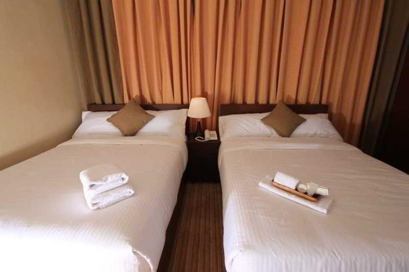Orion Hotel Manila Exterior photo